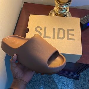 Yezzy Slide Flax size 10 (men)
